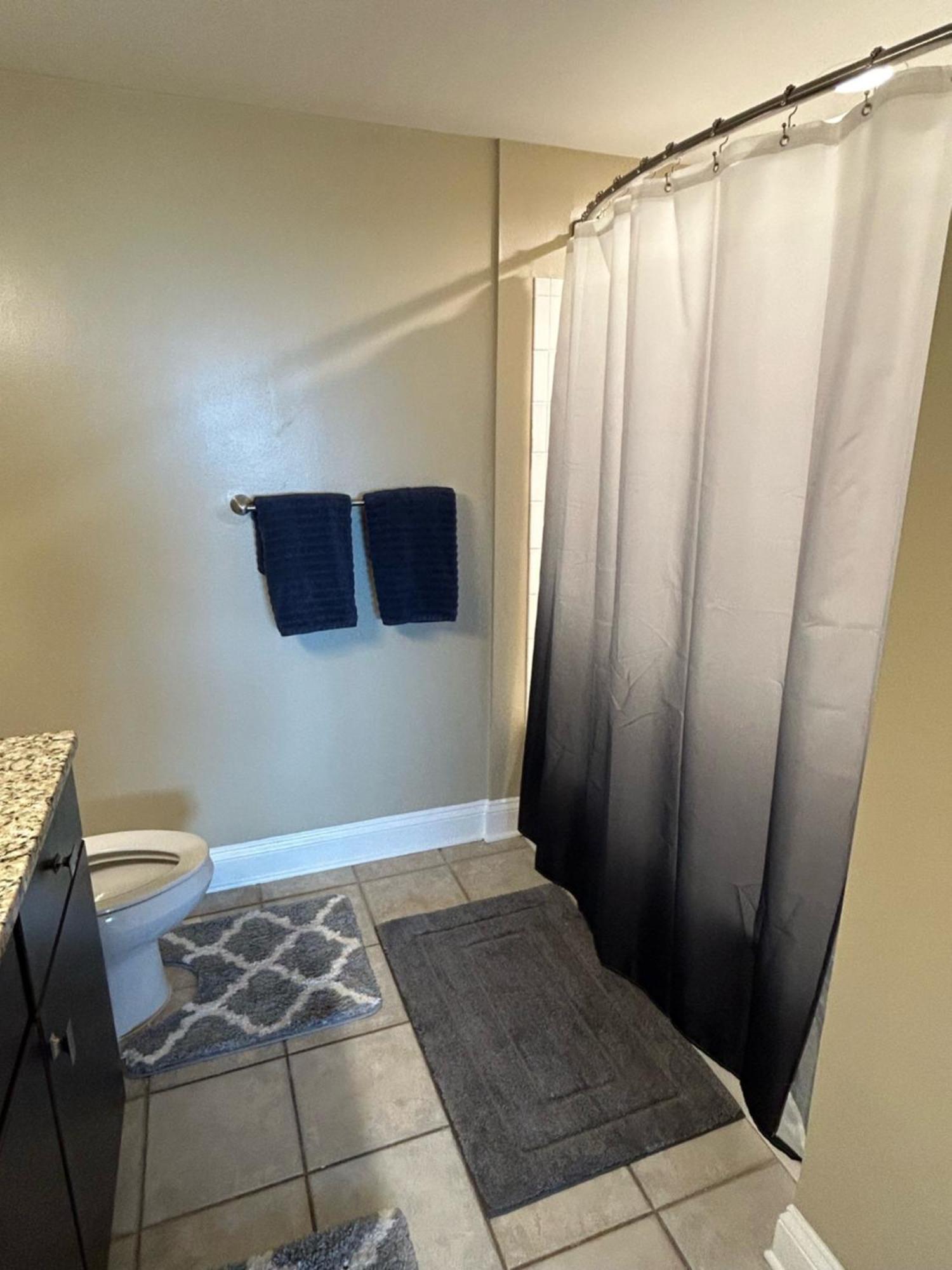 Spacious 2 Bedroom 2 Bathroom Apartment With Balcony In Uptown Charlotte! City Views & Free Parking! Ngoại thất bức ảnh
